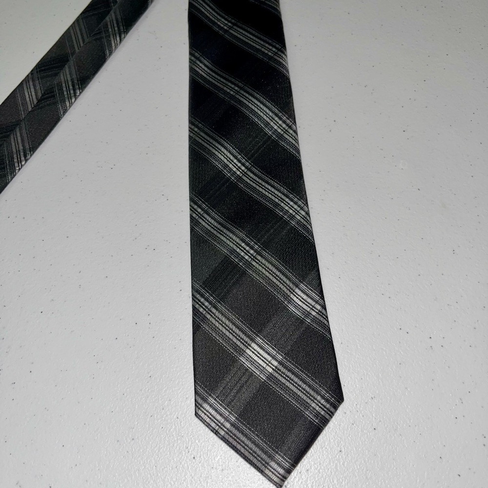 J Ferrar Plaid Tie